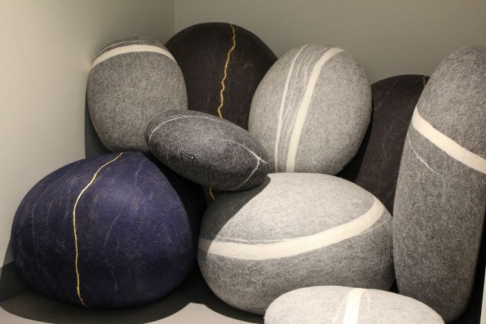 Pillows that look like rocks