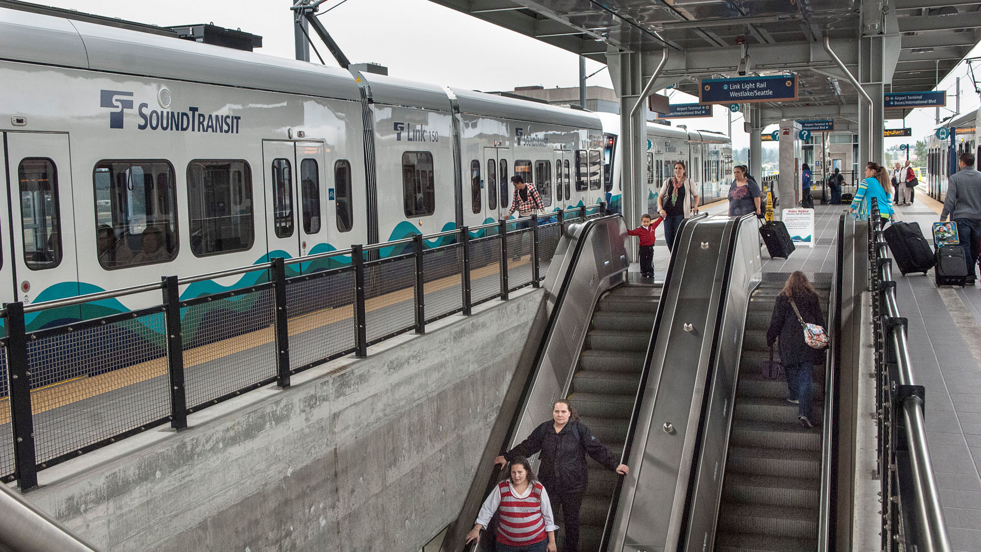 Sound Transit Link Light Rail Port Of Seattle Sound Transit Link Light Rail Port Of Seattle