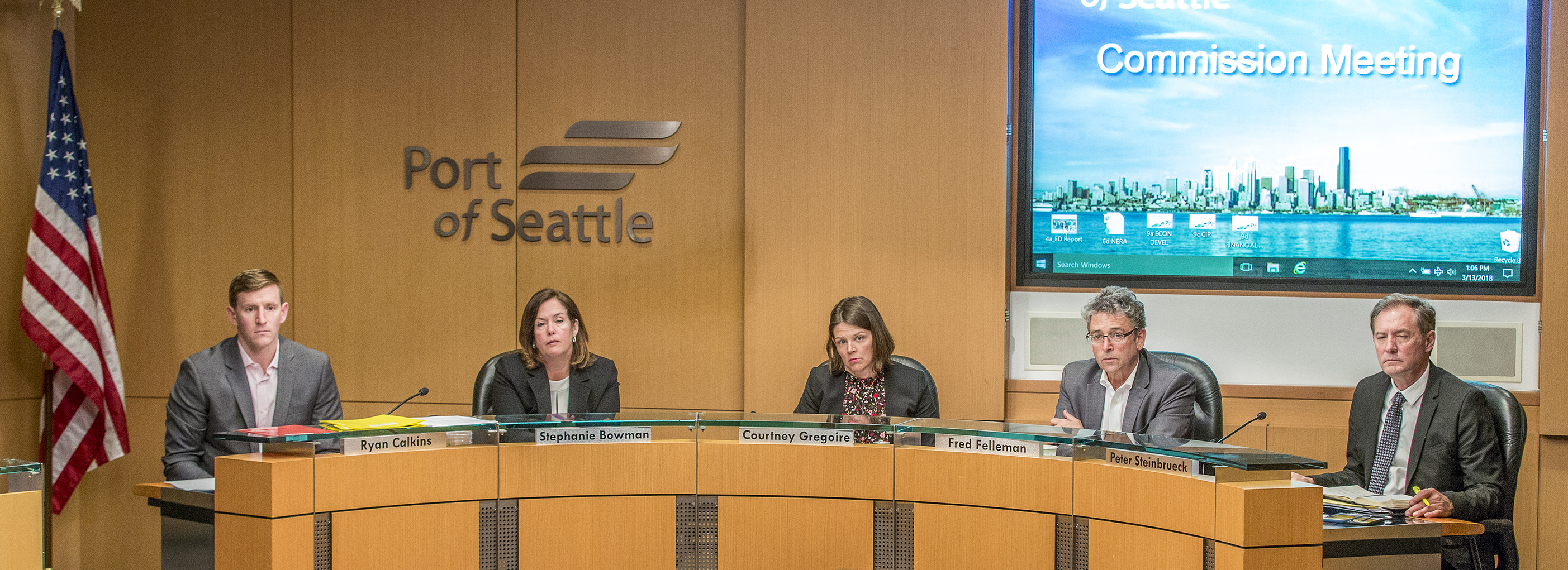 photo of commission members in chamber