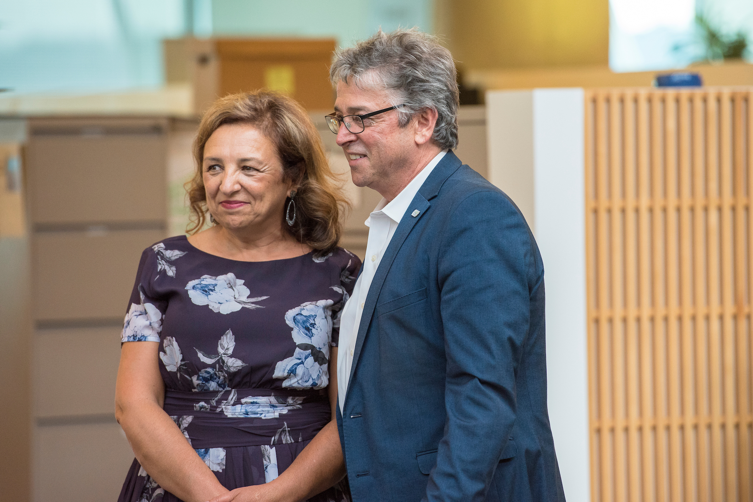 Bookdah Gheisar and Commissioner Fred Felleman