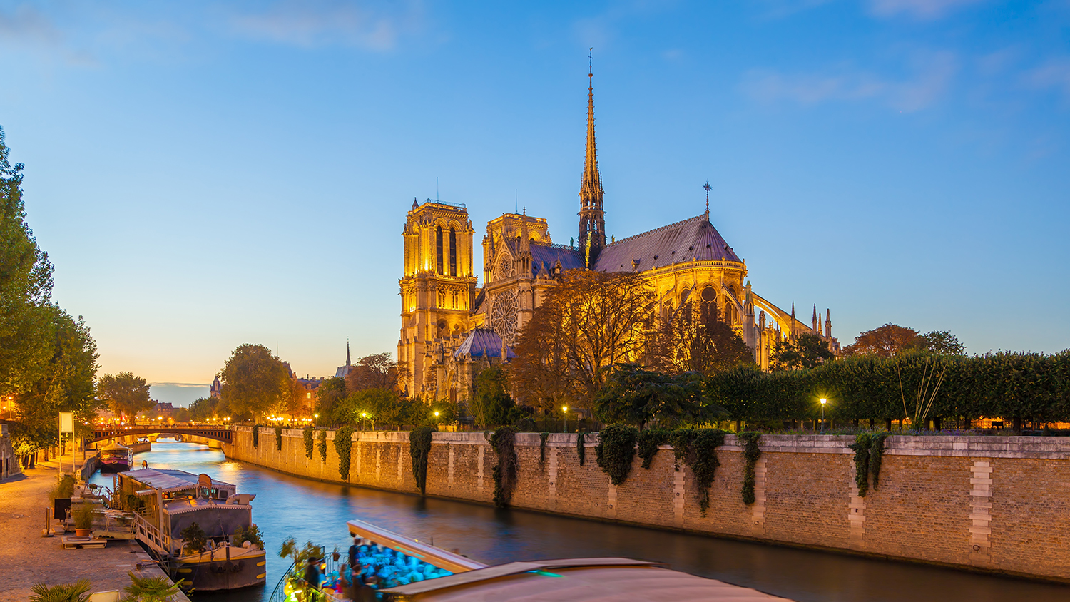 Bonjour, Paris! SEA Airport Welcomes New Service to Paris from French Polynesian Airline Air Tahiti Nui