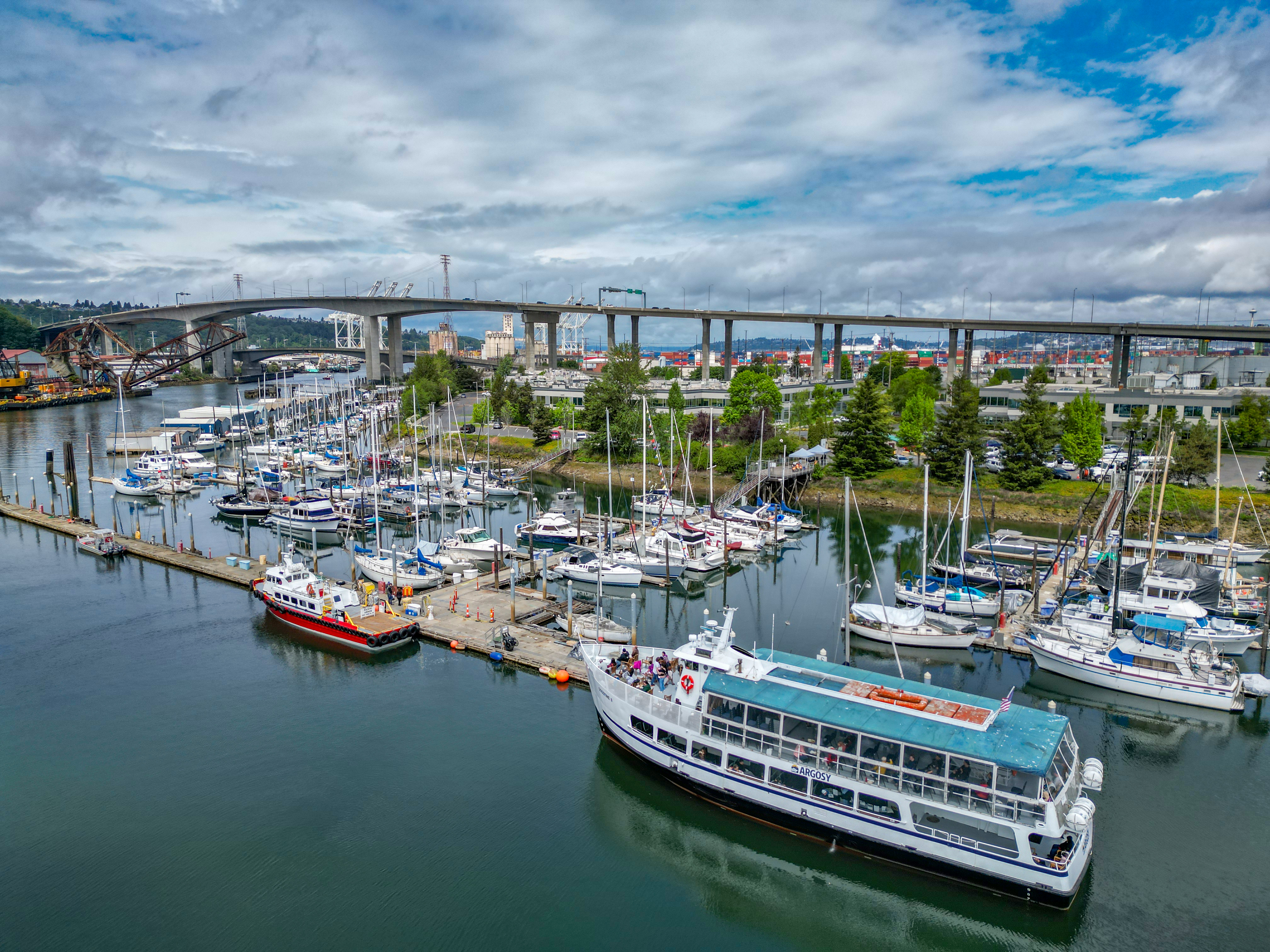 Apply for moorage at Harbor Island Marina