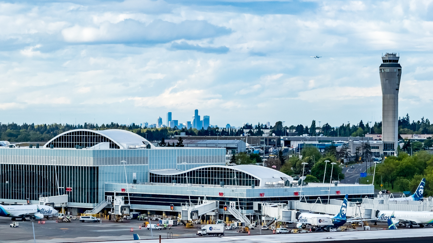 Port of Seattle Commission Advances Exploration of Union Representative Access Program at SEA Airport