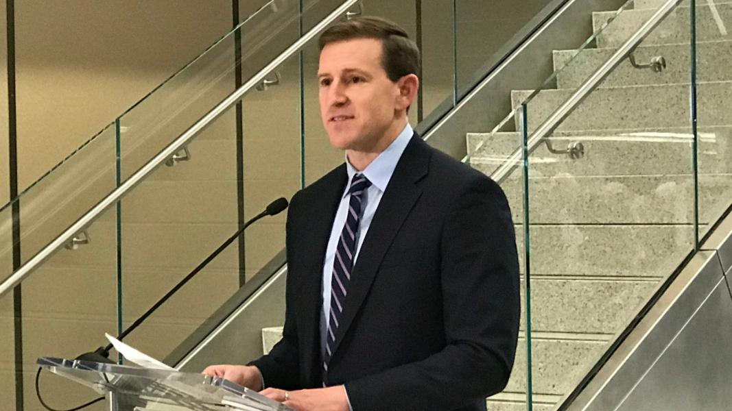 Visitor Pass returns to Sea-Tac Airport, allowing post-security visits 2 Port Commissioner Ryan Calkins addresses a SEA Visitor Pass program launch press conference, Dec. 16, 2019