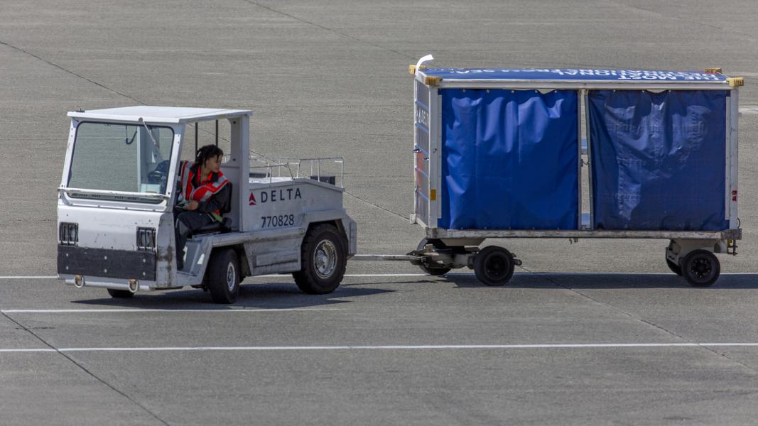 Delta baggage handling ramp operations