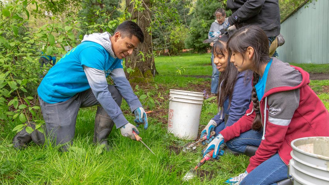 Youth participate in Duwamish Alive, April 2019, Seattle