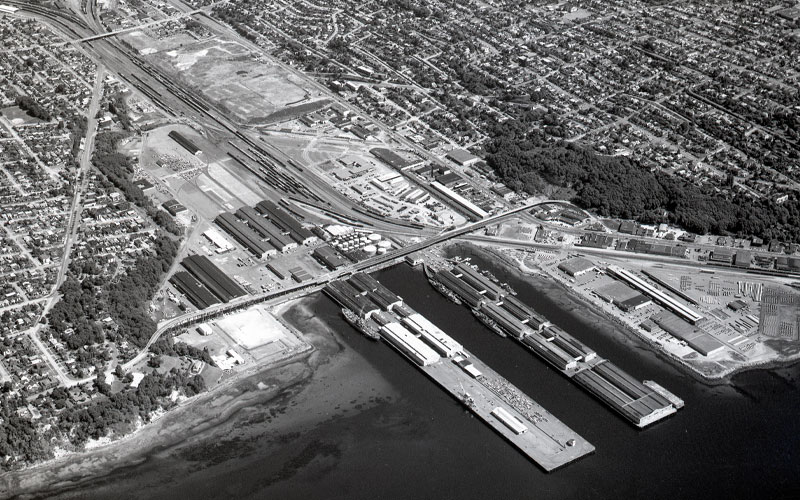 Aerial photo of Seattle's Terminal 91 at Smith Cove, July 28, 1976.