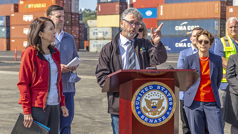 Commissioner Felleman on Terminal 5 with Senator Cantwell and Deputy Secretary Trottenberg.