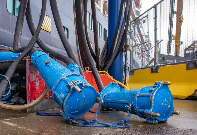 Large blue plug used for cruise ship shore power