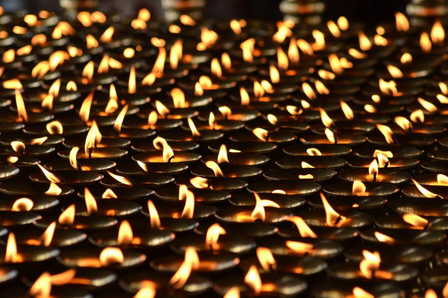 Hundreds of oil lanterns 