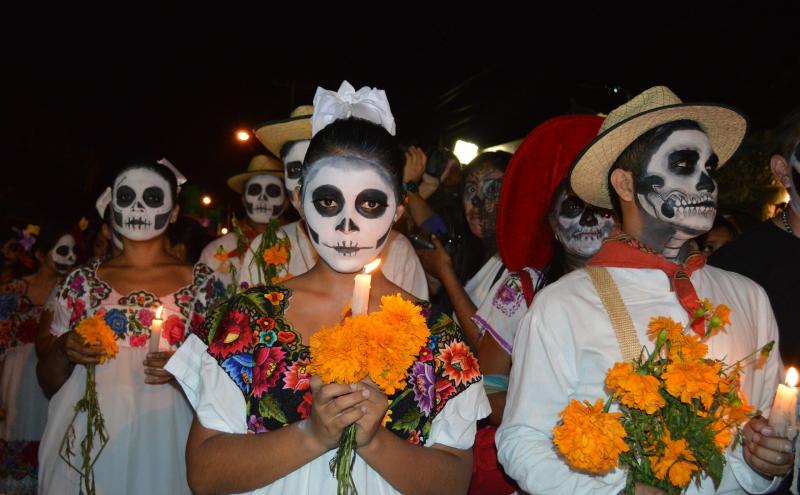 What Is Day of the Dead? Día de los Muertos Celebrations and History