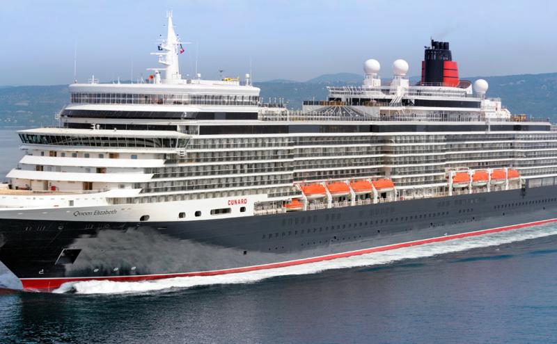 Queen Elizabeth cruise ship at sea