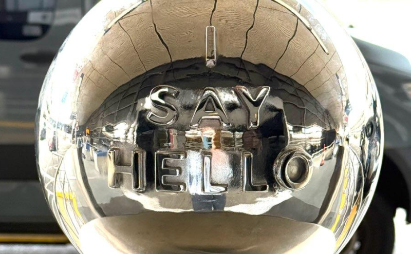 I say hello