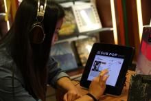 A Customer at Subpop using an iPad