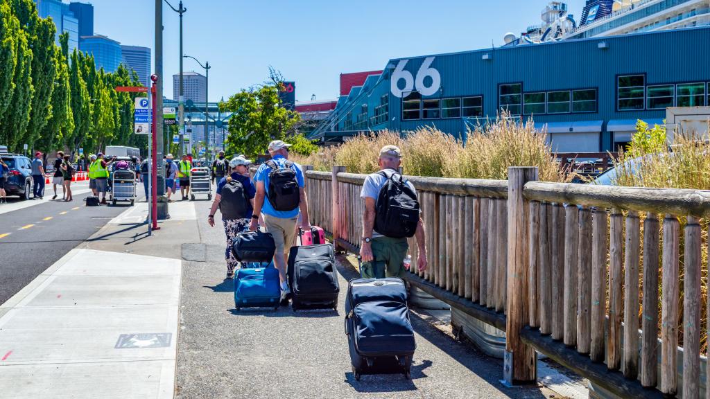 Passengers arriving at Pier 66